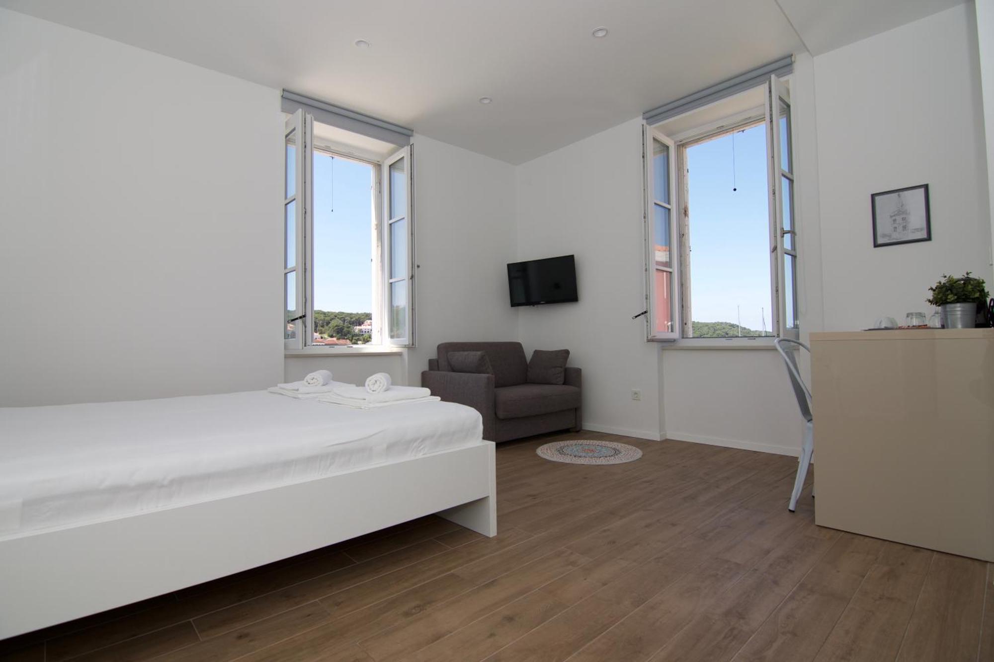 Apartments And Rooms Jospino 말리로시니 외부 사진
